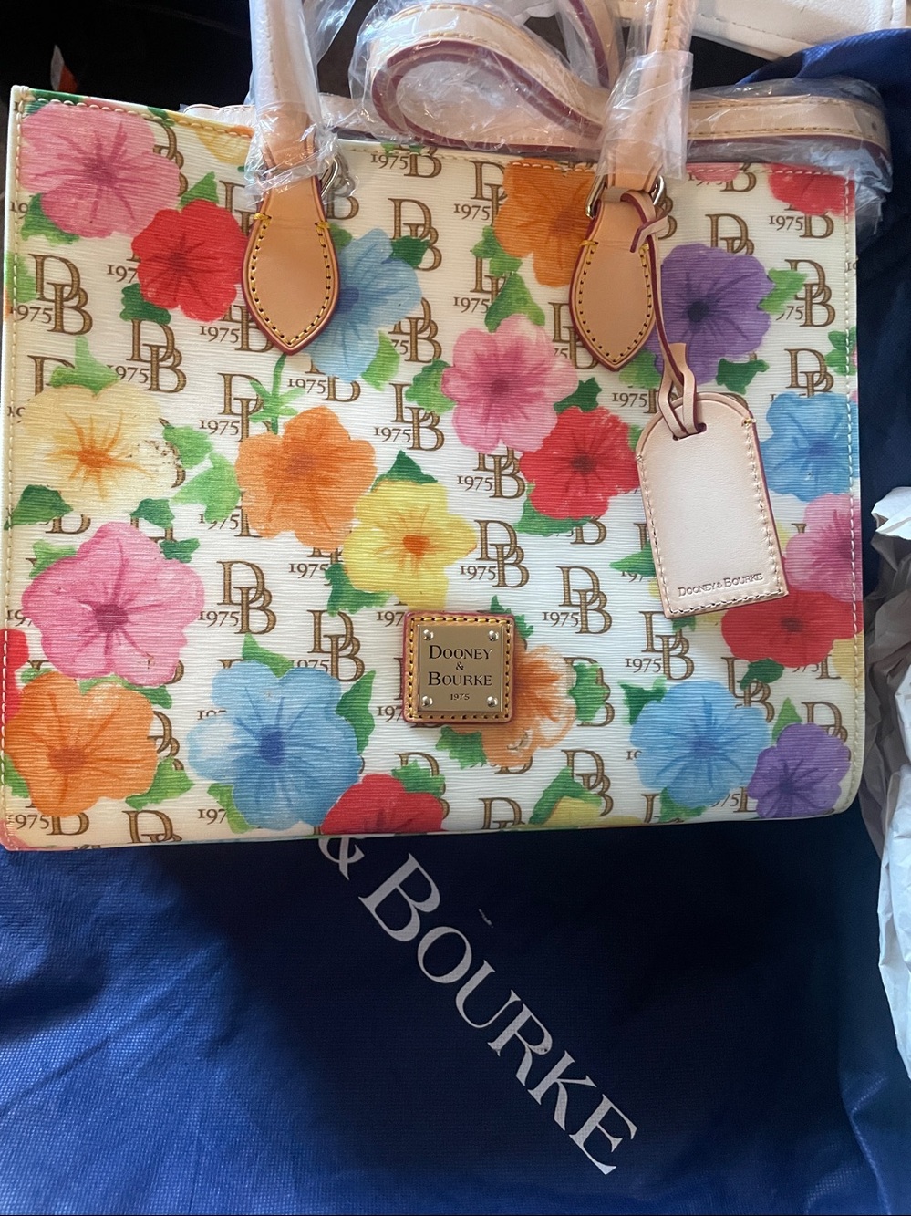 Dooney & Bourke purse